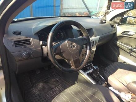 Серый Опель Астра, объемом двигателя 1.3 л и пробегом 277 тыс. км за 4500 $, фото 1 на Automoto.ua