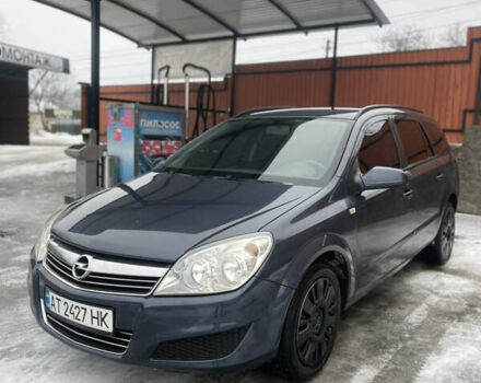 Серый Опель Астра, объемом двигателя 1.7 л и пробегом 266 тыс. км за 5050 $, фото 1 на Automoto.ua