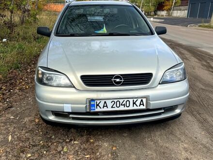 Серый Опель Астра, объемом двигателя 1.4 л и пробегом 326 тыс. км за 4200 $, фото 1 на Automoto.ua