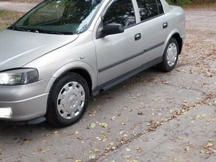 Опель Астра 2008 в Борисполе на Automoto.ua Серый Опель Астра, объемом двигателя 1.4 л и пробегом 220 тыс. км за 3700 $, фото 1 на Automoto.ua