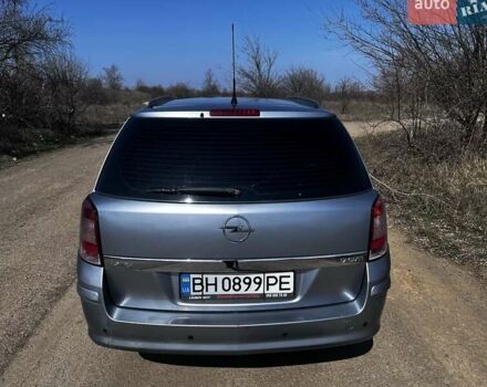 Серый Опель Астра, объемом двигателя 1.7 л и пробегом 278 тыс. км за 4800 $, фото 1 на Automoto.ua