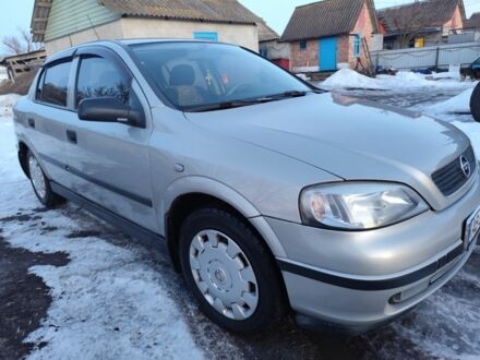 Серый Опель Астра, объемом двигателя 1.4 л и пробегом 160 тыс. км за 3950 $, фото 1 на Automoto.ua