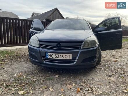 Опель Астра 2008 в Стрые на Automoto.ua Серый Опель Астра, объемом двигателя 1.7 л и пробегом 251 тыс. км за 5450 $, фото 1 на Automoto.ua