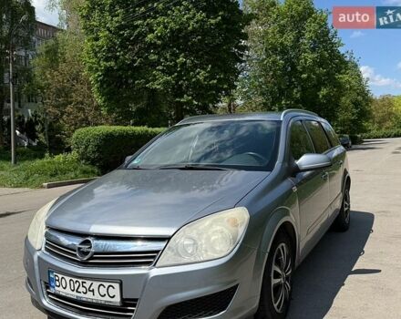 Серый Опель Астра, объемом двигателя 1.6 л и пробегом 220 тыс. км за 4600 $, фото 1 на Automoto.ua
