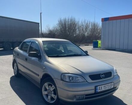 Серый Опель Астра, объемом двигателя 1.36 л и пробегом 210 тыс. км за 4850 $, фото 1 на Automoto.ua