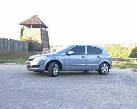 Серый Опель Астра, объемом двигателя 1.4 л и пробегом 260 тыс. км за 5099 $, фото 1 на Automoto.ua