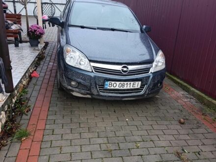 Серый Опель Астра, объемом двигателя 1.8 л и пробегом 201 тыс. км за 4800 $, фото 1 на Automoto.ua