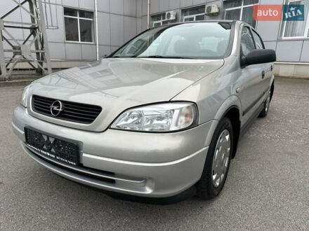 Сірий Опель Астра, об'ємом двигуна 1.6 л та пробігом 83 тис. км за 5950 $, фото 1 на Automoto.ua