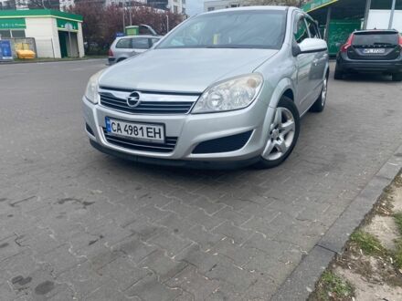 Сірий Опель Астра, об'ємом двигуна 1.7 л та пробігом 190 тис. км за 5100 $, фото 1 на Automoto.ua
