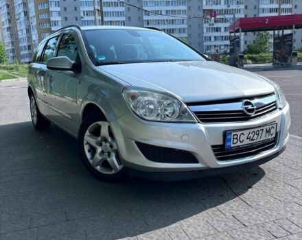 Серый Опель Астра, объемом двигателя 1.6 л и пробегом 208 тыс. км за 5100 $, фото 1 на Automoto.ua