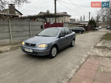 Серый Опель Астра, объемом двигателя 1.6 л и пробегом 100 тыс. км за 3400 $, фото 1 на Automoto.ua