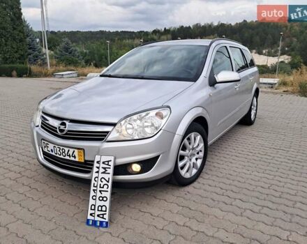Сірий Опель Астра, об'ємом двигуна 1.6 л та пробігом 216 тис. км за 5400 $, фото 1 на Automoto.ua