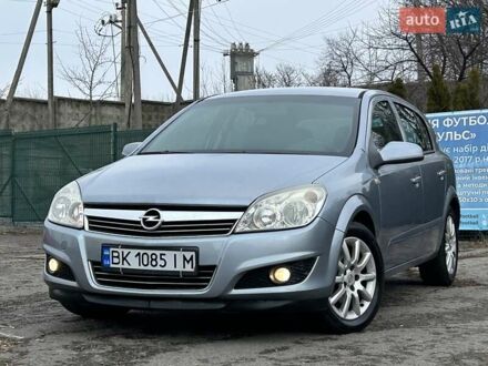 Опель Астра 2008 в Ровно на Automoto.ua Серый Опель Астра, объемом двигателя 1.6 л и пробегом 233 тыс. км за 5850 $, фото 1 на Automoto.ua