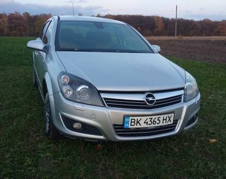 Сірий Опель Астра, об'ємом двигуна 1.6 л та пробігом 229 тис. км за 4400 $, фото 1 на Automoto.ua