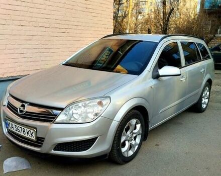 Серый Опель Астра, объемом двигателя 1.7 л и пробегом 297 тыс. км за 4999 $, фото 1 на Automoto.ua