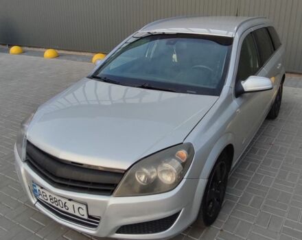 Серый Опель Астра, объемом двигателя 1.7 л и пробегом 370 тыс. км за 4600 $, фото 1 на Automoto.ua