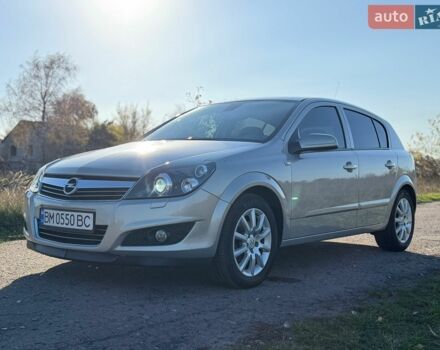 Серый Опель Астра, объемом двигателя 1.6 л и пробегом 248 тыс. км за 5700 $, фото 1 на Automoto.ua