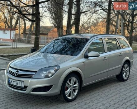 Сірий Опель Астра, об'ємом двигуна 1.7 л та пробігом 399 тис. км за 4250 $, фото 1 на Automoto.ua