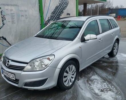 Сірий Опель Астра, об'ємом двигуна 1.69 л та пробігом 257 тис. км за 4300 $, фото 1 на Automoto.ua