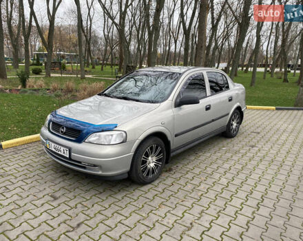 Серый Опель Астра, объемом двигателя 1.4 л и пробегом 158 тыс. км за 4500 $, фото 1 на Automoto.ua