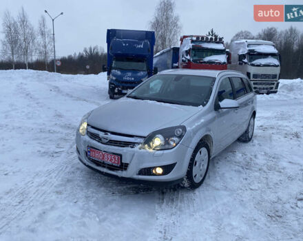 Серый Опель Астра, объемом двигателя 1.6 л и пробегом 240 тыс. км за 5550 $, фото 1 на Automoto.ua