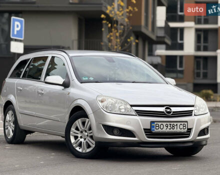 Сірий Опель Астра, об'ємом двигуна 1.7 л та пробігом 228 тис. км за 4899 $, фото 1 на Automoto.ua