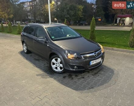 Серый Опель Астра, объемом двигателя 1.6 л и пробегом 309 тыс. км за 5800 $, фото 1 на Automoto.ua