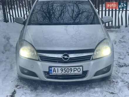 Серый Опель Астра, объемом двигателя 1.69 л и пробегом 260 тыс. км за 5350 $, фото 1 на Automoto.ua