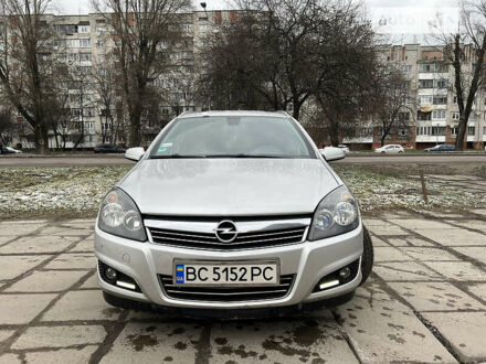 Опель Астра 2008 в Львове на Automoto.ua Серый Опель Астра, объемом двигателя 1.7 л и пробегом 295 тыс. км за 5300 $, фото 1 на Automoto.ua