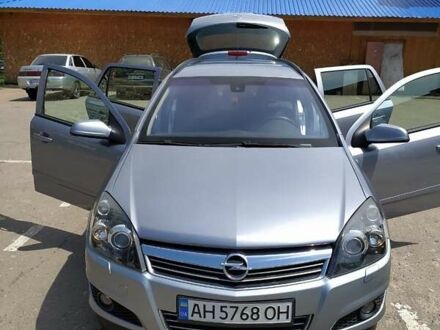 Опель Астра 2008 в Львове на Automoto.ua Серый Опель Астра, объемом двигателя 1.6 л и пробегом 180 тыс. км за 5600 $, фото 1 на Automoto.ua