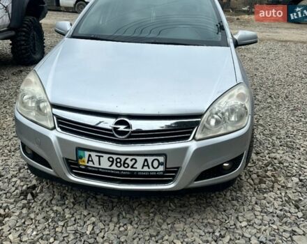 Серый Опель Астра, объемом двигателя 1.6 л и пробегом 110 тыс. км за 5400 $, фото 1 на Automoto.ua