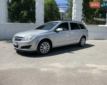 Сірий Опель Астра, об'ємом двигуна 1.7 л та пробігом 309 тис. км за 5250 $, фото 1 на Automoto.ua