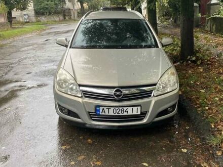 Опель Астра 2008 в Ивано-Франковске на Automoto.ua Серый Опель Астра, объемом двигателя 1.6 л и пробегом 270 тыс. км за 5200 $, фото 1 на Automoto.ua