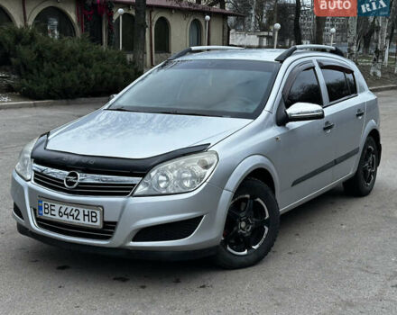 Серый Опель Астра, объемом двигателя 1.36 л и пробегом 320 тыс. км за 4200 $, фото 1 на Automoto.ua