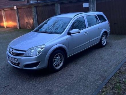 Сірий Опель Астра, об'ємом двигуна 1.7 л та пробігом 225 тис. км за 5500 $, фото 1 на Automoto.ua