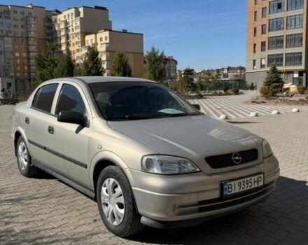 Серый Опель Астра, объемом двигателя 1.4 л и пробегом 220 тыс. км за 3500 $, фото 1 на Automoto.ua