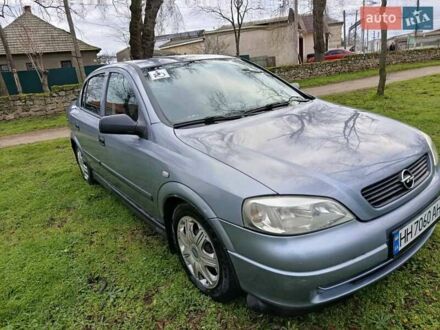 Серый Опель Астра, объемом двигателя 1.6 л и пробегом 247 тыс. км за 3950 $, фото 1 на Automoto.ua