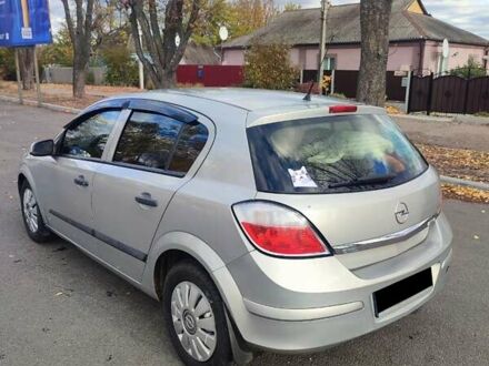 Опель Астра 2008 в Первомайском на Automoto.ua Серый Опель Астра, объемом двигателя 1.36 л и пробегом 278 тыс. км за 4300 $, фото 1 на Automoto.ua