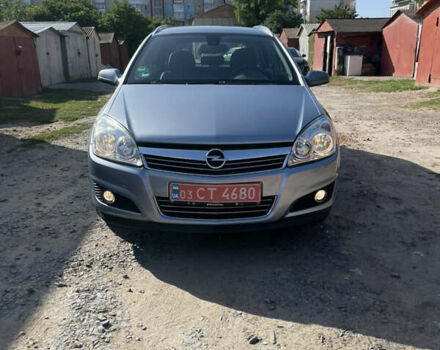 Серый Опель Астра, объемом двигателя 1.6 л и пробегом 217 тыс. км за 5100 $, фото 1 на Automoto.ua