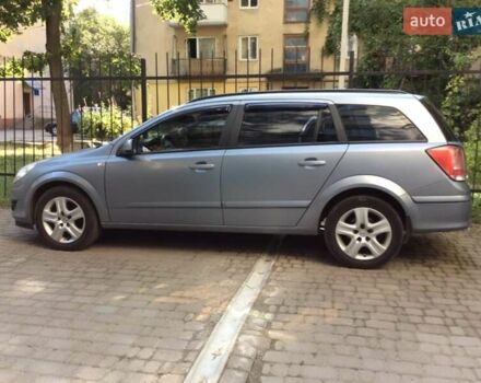 Серый Опель Астра, объемом двигателя 1.2 л и пробегом 216 тыс. км за 5500 $, фото 1 на Automoto.ua