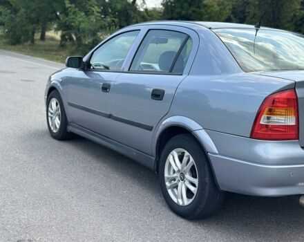 Сірий Опель Астра, об'ємом двигуна 1.6 л та пробігом 230 тис. км за 4900 $, фото 1 на Automoto.ua