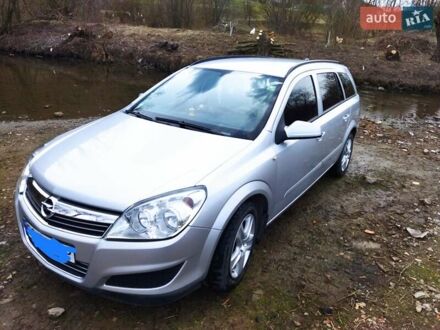 Опель Астра 2008 в Чортков на Automoto.ua Серый Опель Астра, объемом двигателя 1.7 л и пробегом 290 тыс. км за 5700 $, фото 1 на Automoto.ua