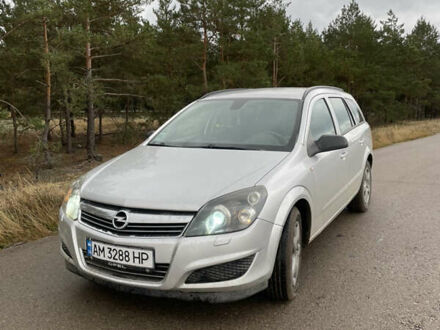 Сірий Опель Астра, об'ємом двигуна 1.69 л та пробігом 306 тис. км за 4200 $, фото 1 на Automoto.ua