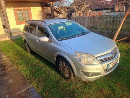 Серый Опель Астра, объемом двигателя 1.7 л и пробегом 273 тыс. км за 4700 $, фото 1 на Automoto.ua