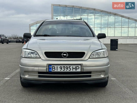 Серый Опель Астра, объемом двигателя 1.4 л и пробегом 200 тыс. км за 4200 $, фото 1 на Automoto.ua