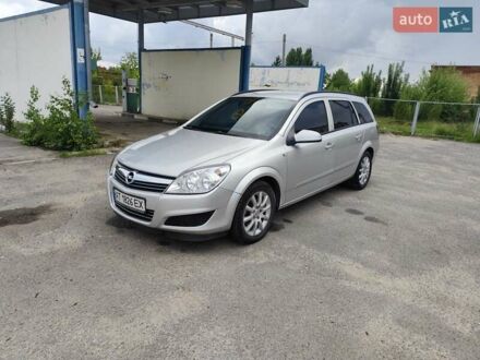 Опель Астра 2008 у Шаргороде на Automoto.ua Сірий Опель Астра, об'ємом двигуна 1.7 л та пробігом 309 тис. км за 4950 $, фото 1 на Automoto.ua