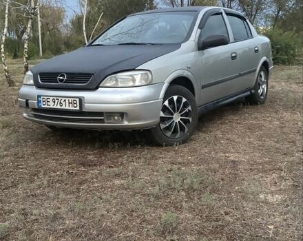 Сірий Опель Астра, об'ємом двигуна 1.6 л та пробігом 200 тис. км за 2601 $, фото 1 на Automoto.ua