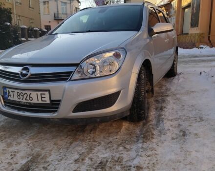 Серый Опель Астра, объемом двигателя 1.7 л и пробегом 289 тыс. км за 4800 $, фото 1 на Automoto.ua