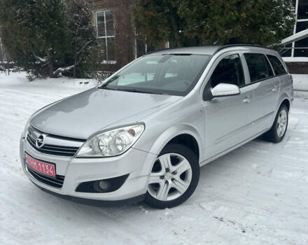 Серый Опель Астра, объемом двигателя 1.6 л и пробегом 196 тыс. км за 5600 $, фото 1 на Automoto.ua