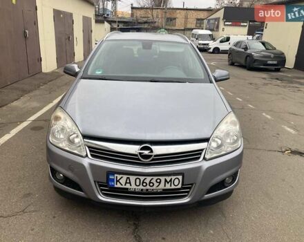 Серый Опель Астра, объемом двигателя 1.6 л и пробегом 156 тыс. км за 5200 $, фото 1 на Automoto.ua